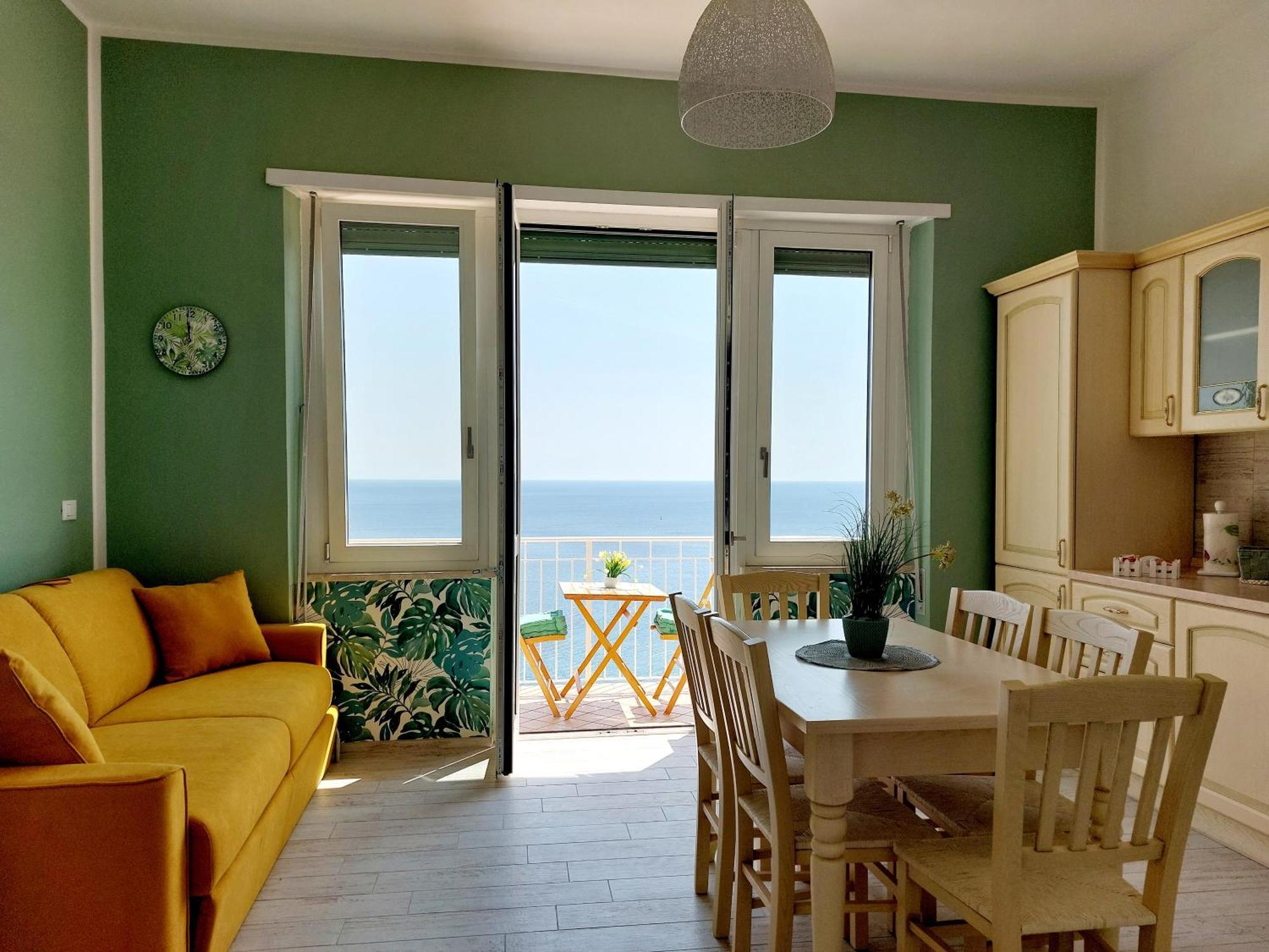 Una Finestra Sul Mare Home 2 베르게지 외부 사진